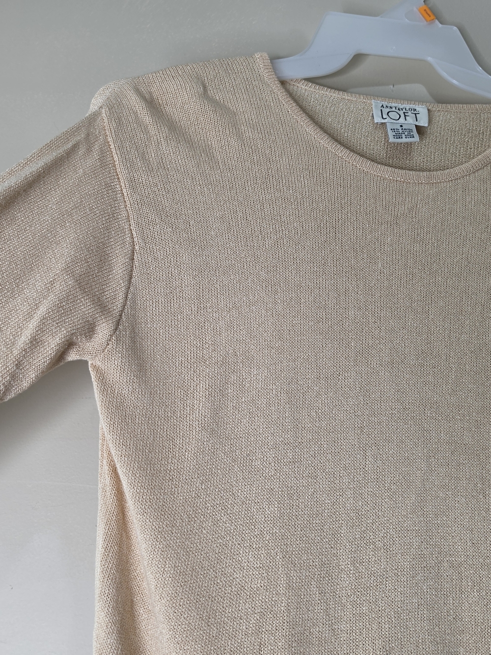 Ann Taylor LOFT Beige Knit Sweater Ruffle Hem Size S Soft Lightweight - Picture 5 of 13